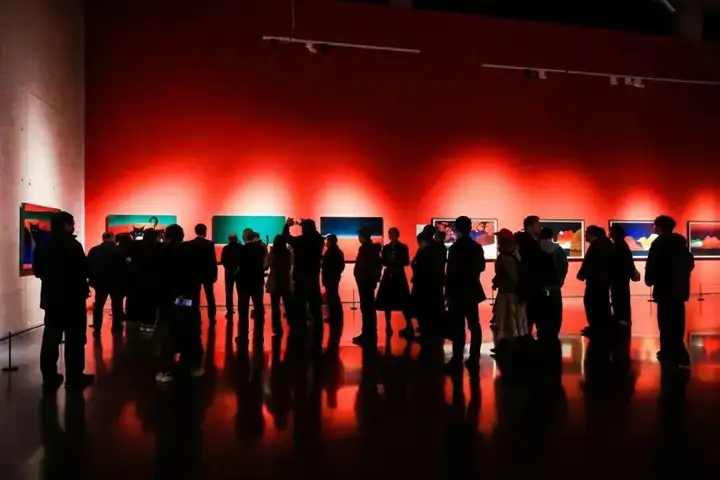 为光影作注，让世界共鸣：语言家助力第三届成都国际摄影周